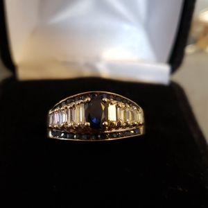 14k gold, Sapphire and Diamond ring sz6
